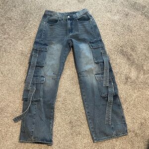 Y2K 90’S NEW WITH TAGS CHARLOTTE RUSSE WIDE LEG/BAGGY JEAN WITH MULTIPLE POCKETS